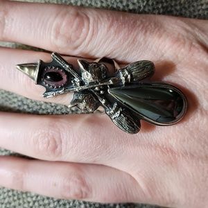 Dark fawn jewelry, familiar ring size 8